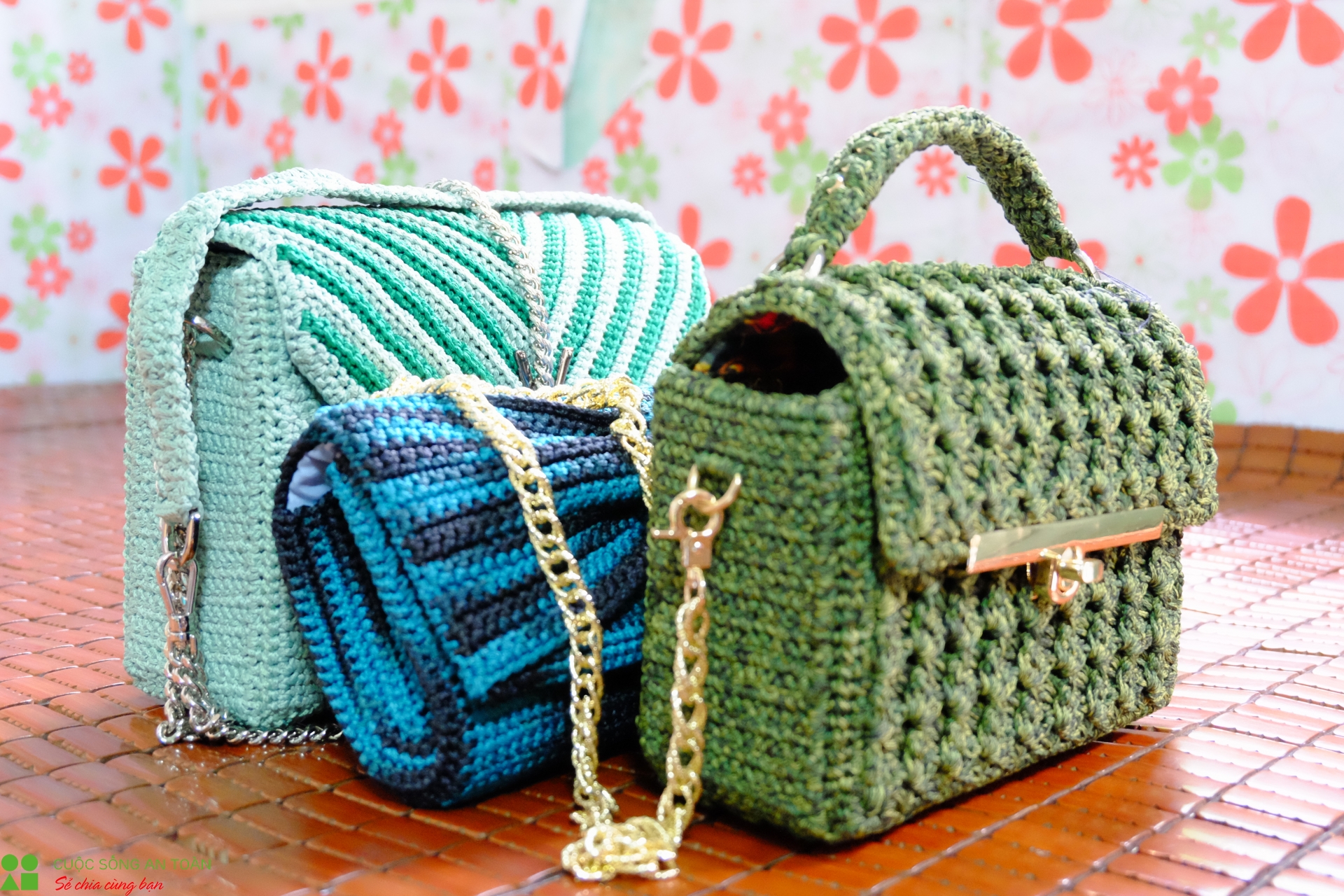 Xóm trọ công nhân KCN Bắc Thăng Long sau ngày nới lỏng cách ly xã hội xom tro cong nhan kcn bac thang long sau ngay noi long cach ly xa hoi