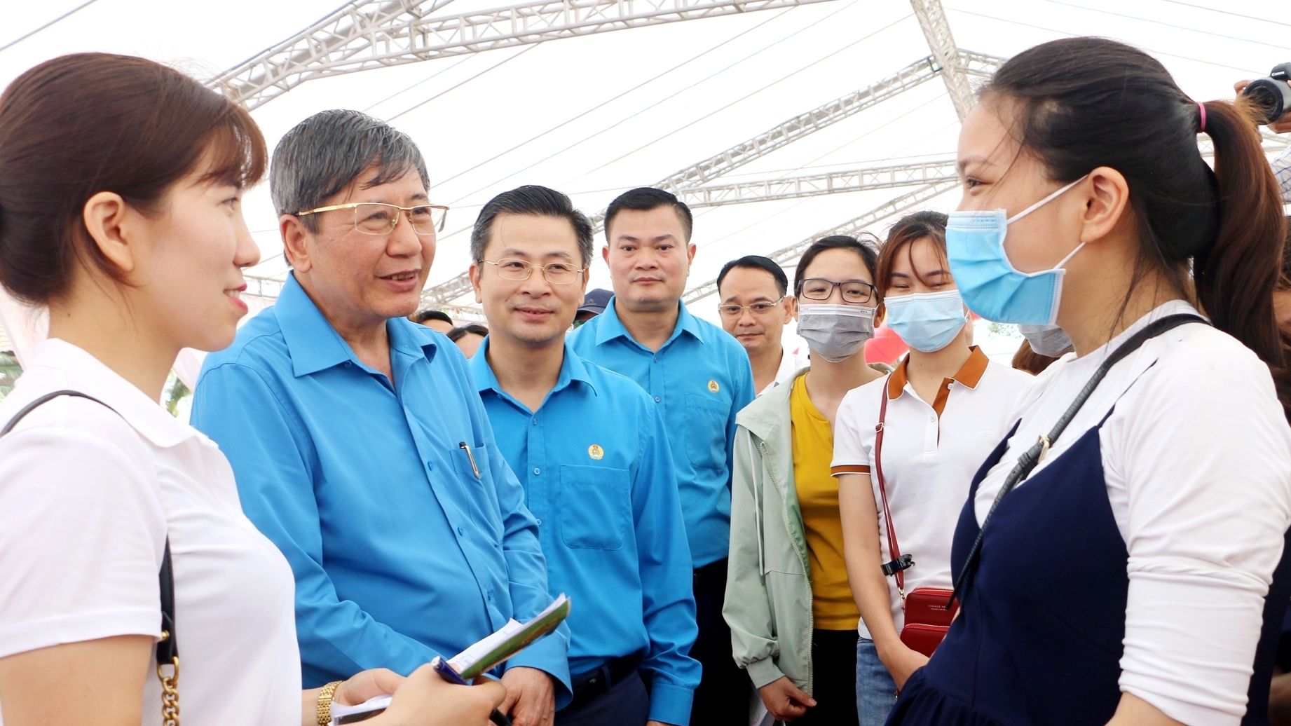 "Công nhân Việt Nam: Tiên phong, sáng tạo, trách nhiệm, an toàn, thích ứng"