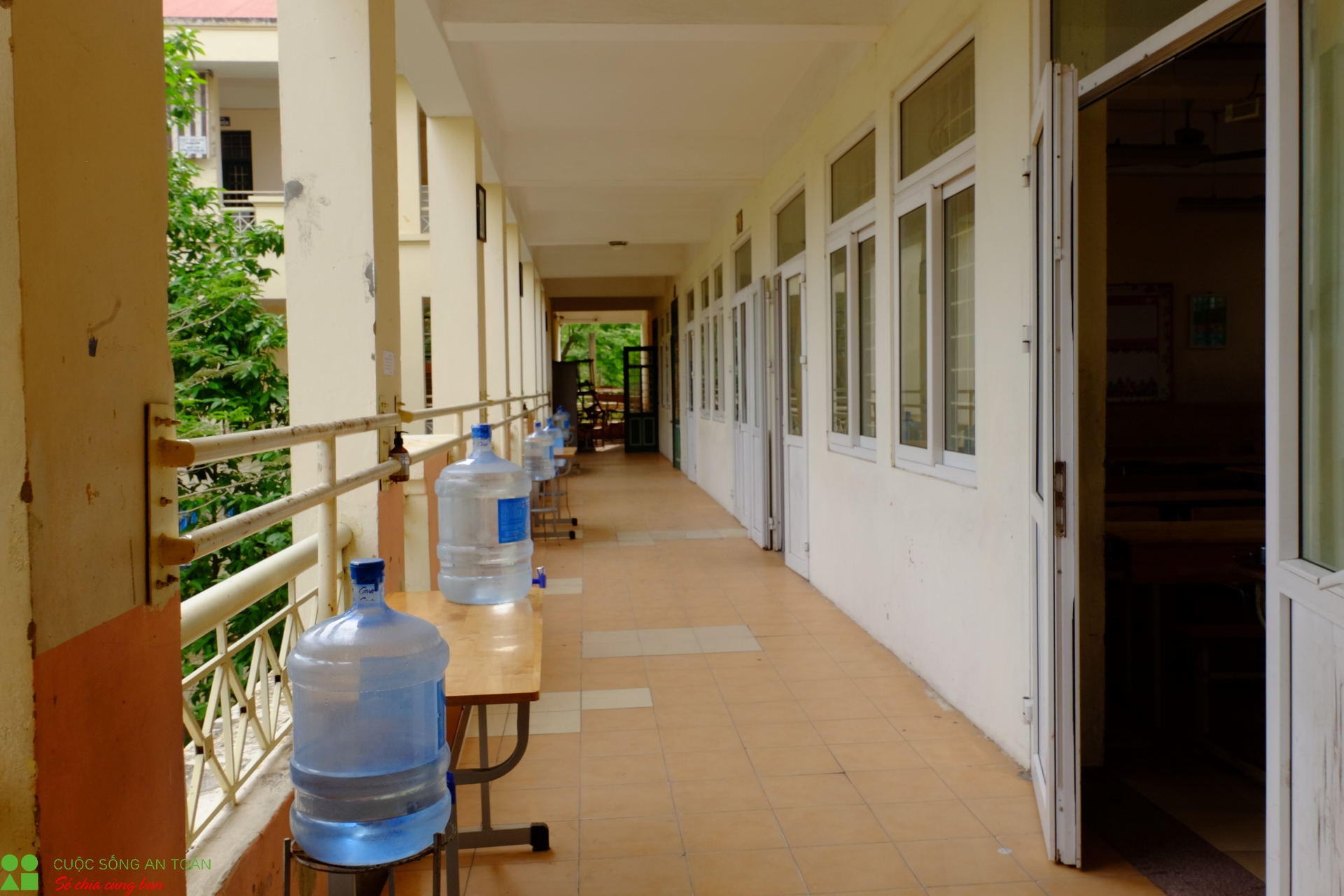 Trước ngày học sinh đi học trở lại: "An toàn cho các con là ưu tiên số 1" truoc ngay hoc sinh di hoc tro lai an toan cho cac con la uu tien so 1