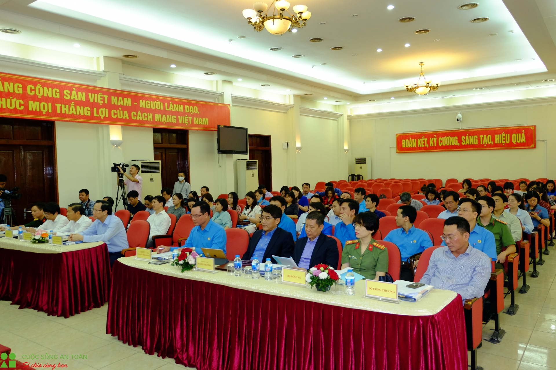 le phat dong thang cong nhan va thang hanh dong an toan ve sinh lao dong nam 2020