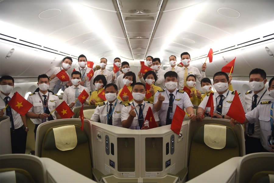 Chuyến bay đưa hơn 340 công dân Việt Nam từ Mỹ trở về nước an toàn chuyen bay dua hon 340 cong dan viet nam tu my tro ve nuoc an toan