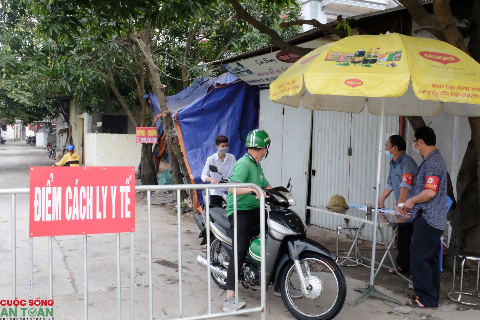Đông Anh, Hà Nội: Lập nhiều chốt kiểm soát do liên quan ca bệnh Covid-19 Đông Anh, Hà Nội: Lập nhiều chốt kiểm soát do liên quan ca bệnh Covid-19
