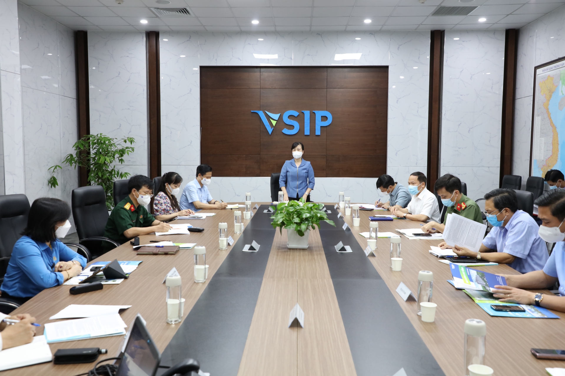 Bắc Ninh bằng mọi giá giữ “thành trì sản xuất công nghiệp” không bị sụp đổ