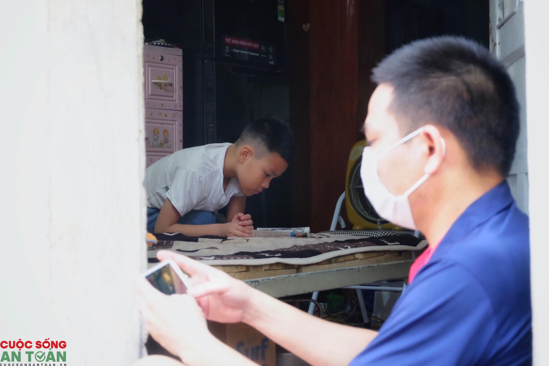 Cuộc sống của những công nhân trong vùng dịch Cuộc sống của những công nhân trong vùng dịch