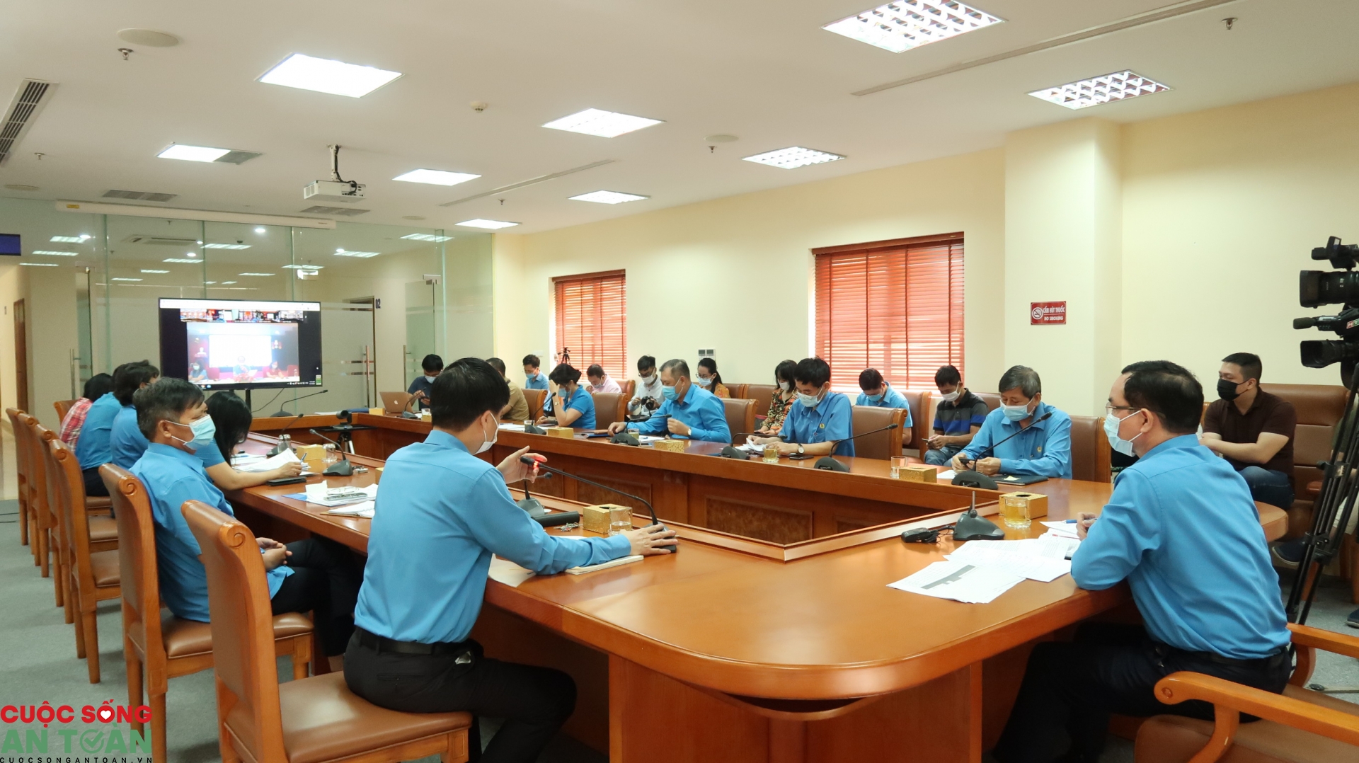 Chính sách hỗ trợ người lao động phù hợp từ lắng nghe cơ sở Chính sách hỗ trợ người lao động phù hợp từ lắng nghe cơ sở