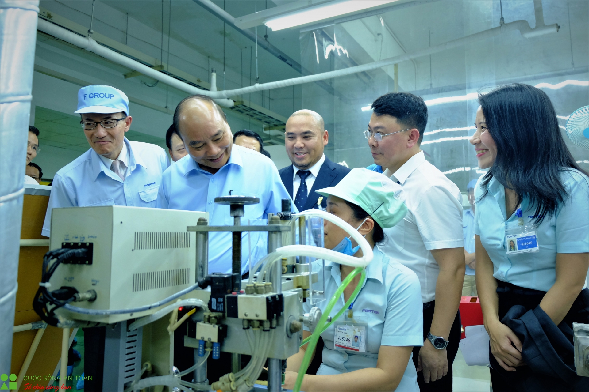 toan canh buoi gap go cua thu tuong nguyen xuan phuc voi cong nhan tai tinh bac ninh