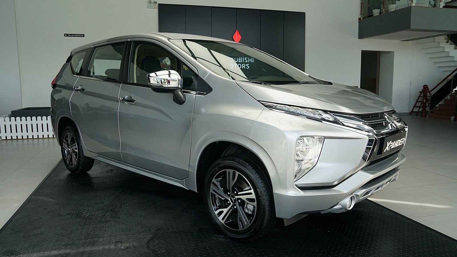 Cận cảnh Mitsubishi Xpander 2020: Nhiều trang bị mới, giá tăng nhẹ can canh mitsubishi xpander 2020 nhieu trang bi moi gia tang nhe