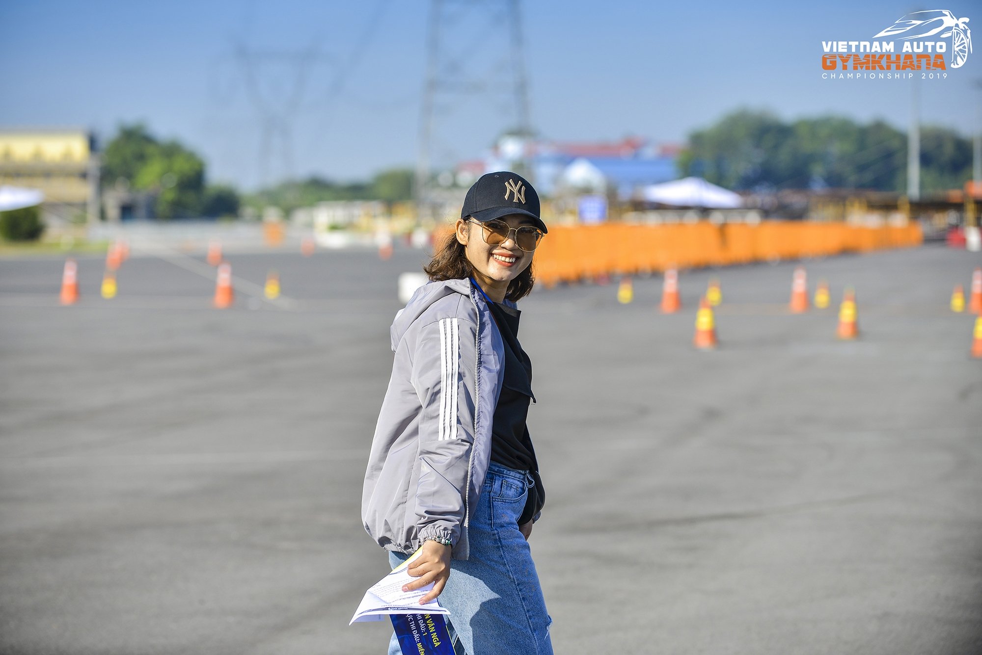 nhung bong hong tai vietnam auto gymkhana championship dep va doc