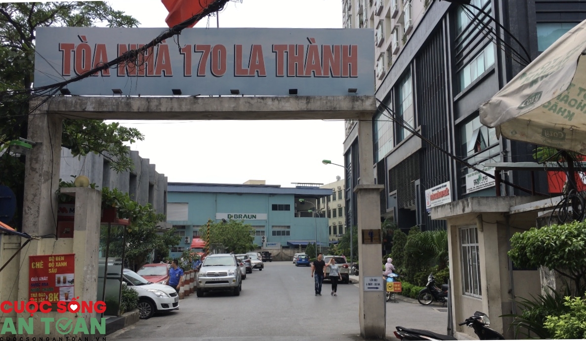 Hà Nội: Cư dân chung cư GP Invest khốn khổ khi có cửa sổ mà không dám mở ha noi cu dan chung cu gp invest khon kho khi co cua so ma khong dam mo