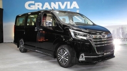 Toyota Granvia: Xe MPV 9 chỗ ngồi giá hơn 3 tỷ đồng