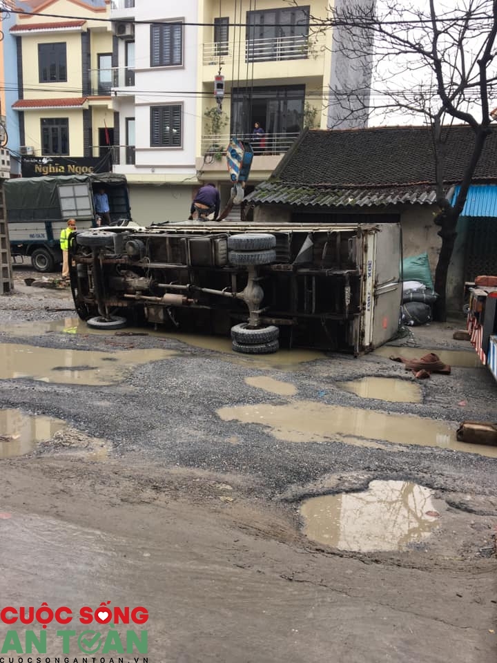 Hà Nội: Người dân sống trong nỗi ám ảnh mang tên "con đường đau khổ" ha noi nguoi dan song trong noi am anh mang ten con duong dau kho