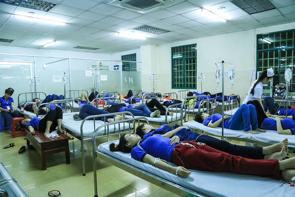 ngo doc thuc pham tai bep an tap the moi nguy lon nhat tu cac suat an che bien san