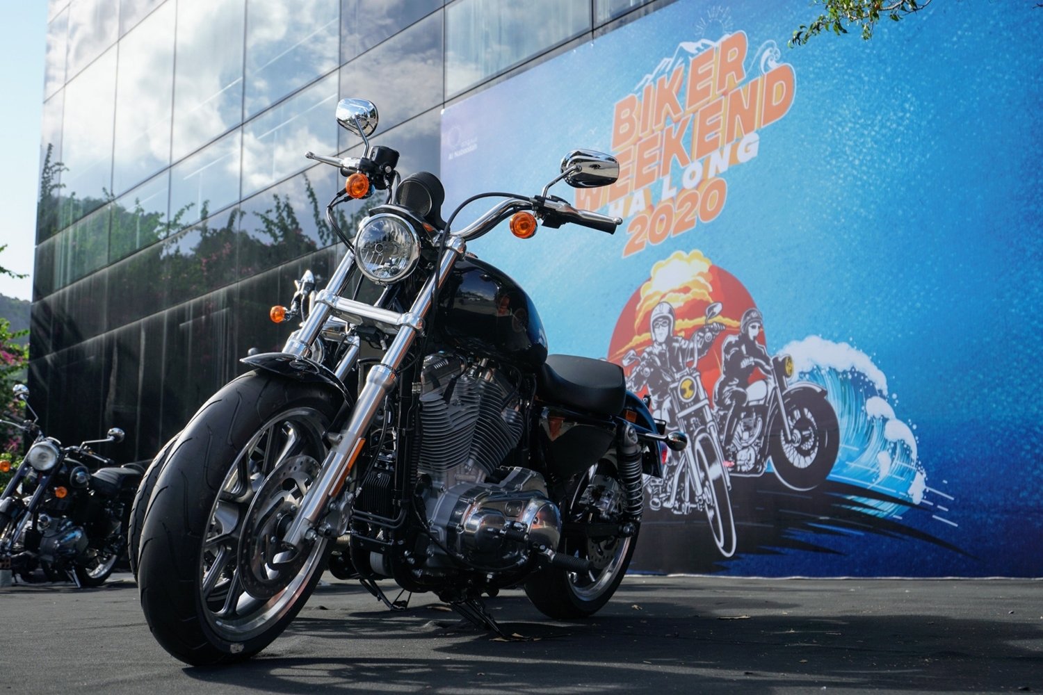 hang tram xe phan khoi lon tham gia ngay hoi bike weekend tai ha long