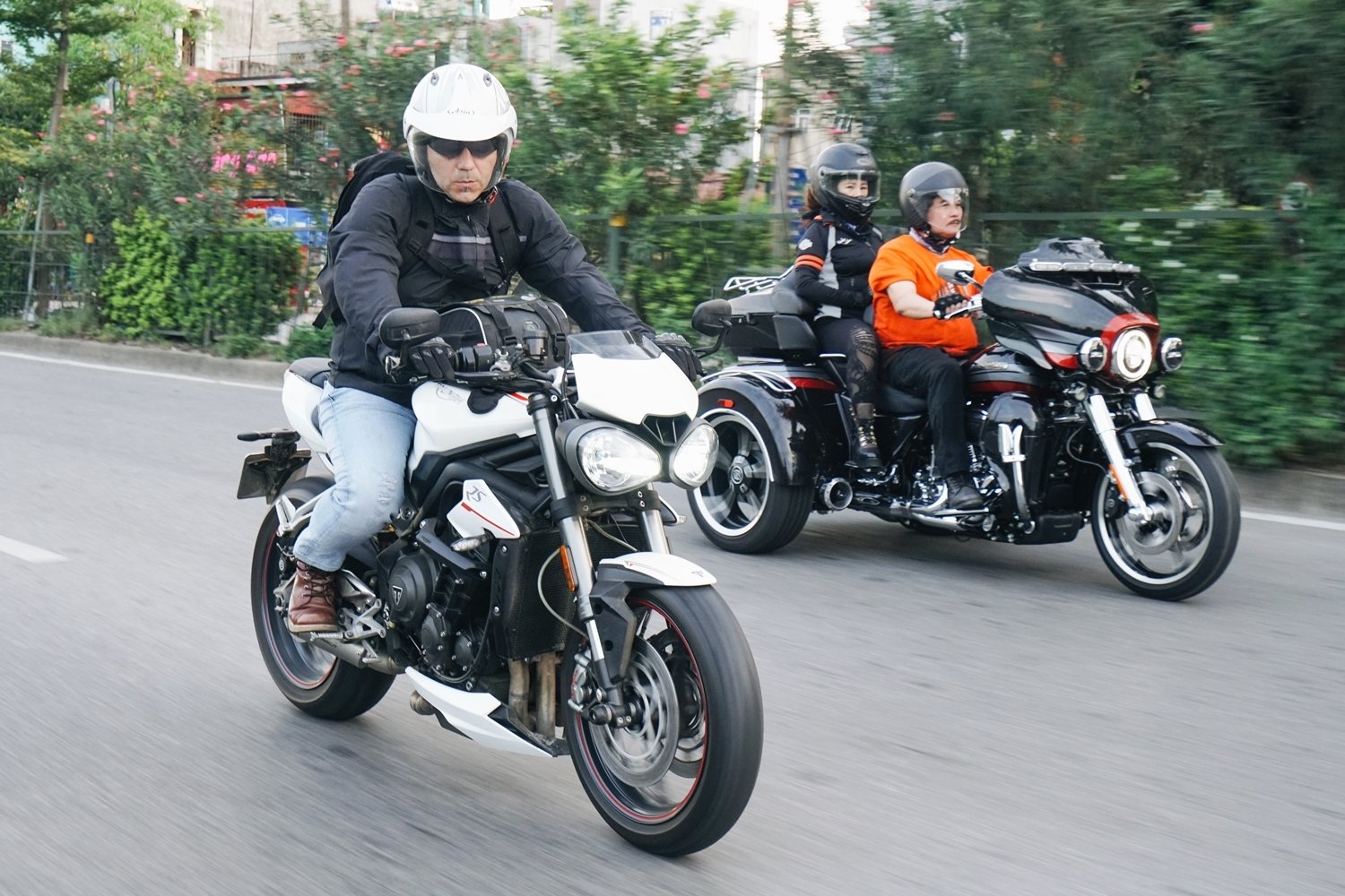 hang tram xe phan khoi lon tham gia ngay hoi bike weekend tai ha long