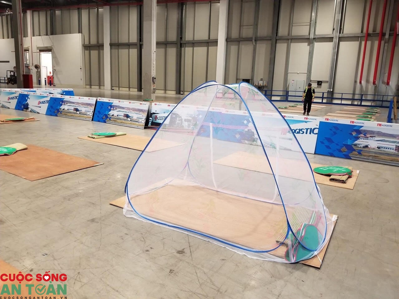 Bắc Ninh: Công nhân phấn khởi trong ngày đầu “3 tại chỗ” Bắc Ninh: Công nhân phấn khởi trong ngày đầu “3 tại chỗ”