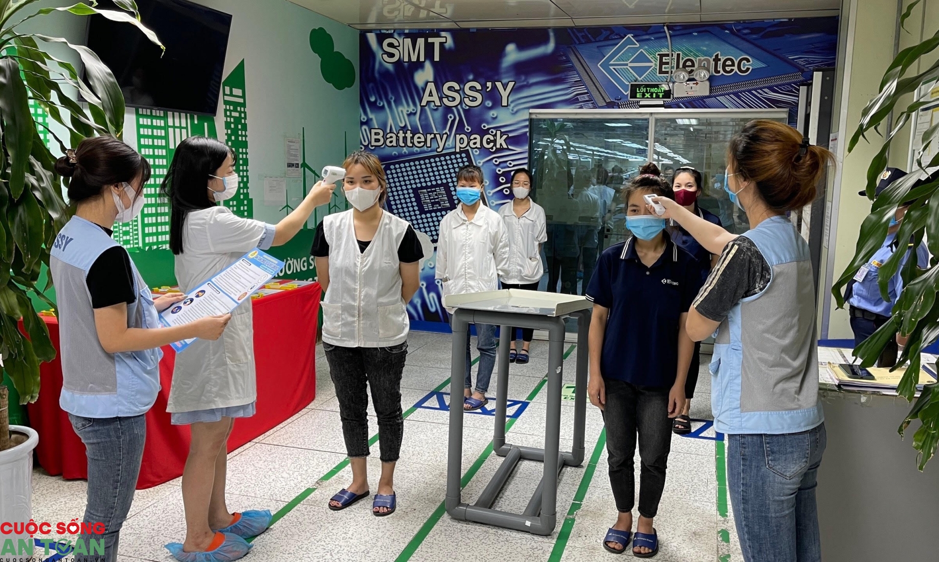 Hơn 10.000 Tổ An toàn Covid-19 tại các doanh nghiệp ở Hà Nội