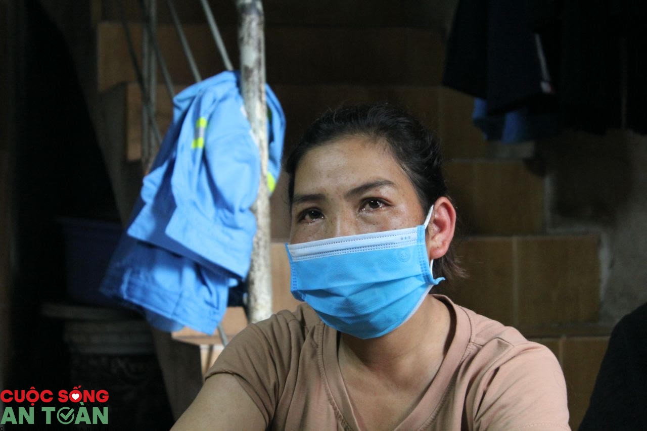 Vụ công nhân vệ sinh môi trường bị nợ lương: Giám đốc đổ lỗi cho cổ đông Vụ công nhân vệ sinh môi trường bị nợ lương: Giám đốc đổ lỗi cho cổ đông