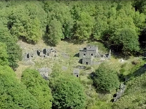 Ngôi làng Thụy Sỹ bán nhà giá 1 USD