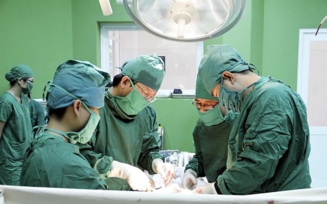 Bệnh viện Quân y 17: Tăng cường công tác chuyên môn, đón Tết cùng bệnh nhân benh vien quan y 17 tang cuong cong tac chuyen mon don tet cung benh nhan