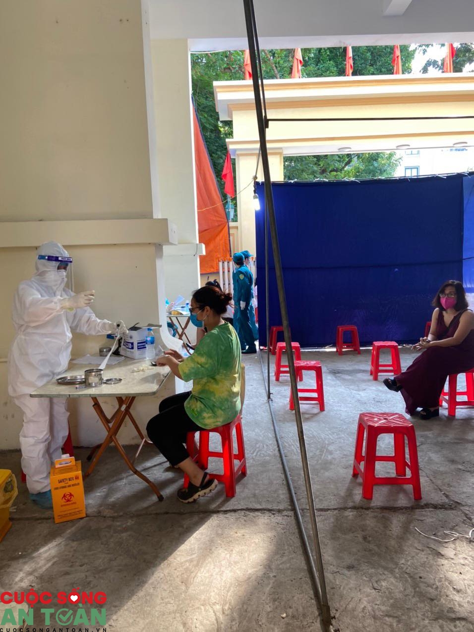 ha noi to chuc test nhanh covid 19 cho nguoi tro ve tu vung dich da nang