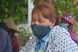 Công nhân vệ sinh môi trường: Nụ cười trở lại khi công ty trả hết nợ lương