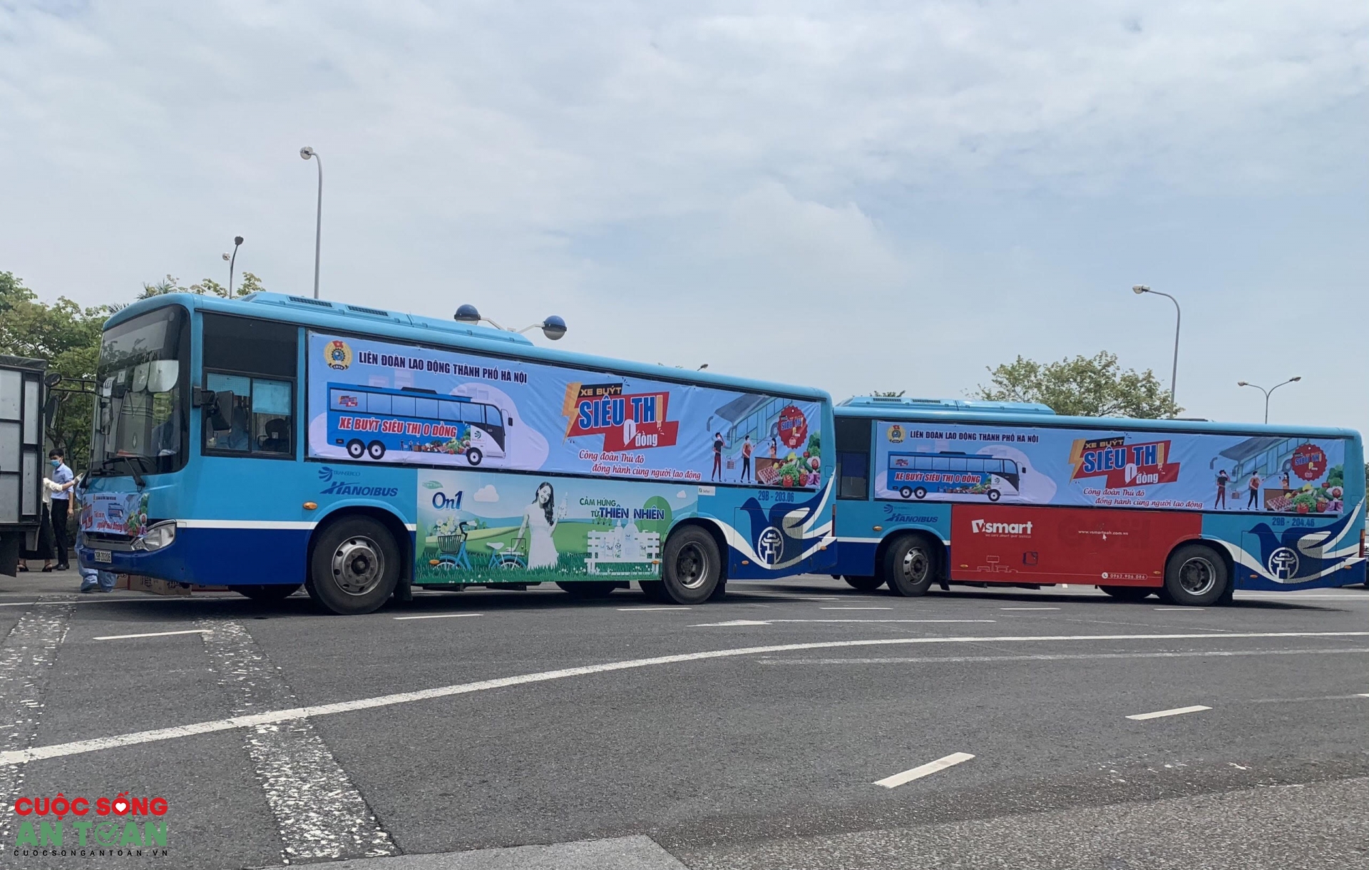 "Xe buýt siêu thị 0 đồng" lăn bánh phục vụ đoàn viên, người lao động "Xe buýt siêu thị 0 đồng" lăn bánh phục vụ đoàn viên, người lao động