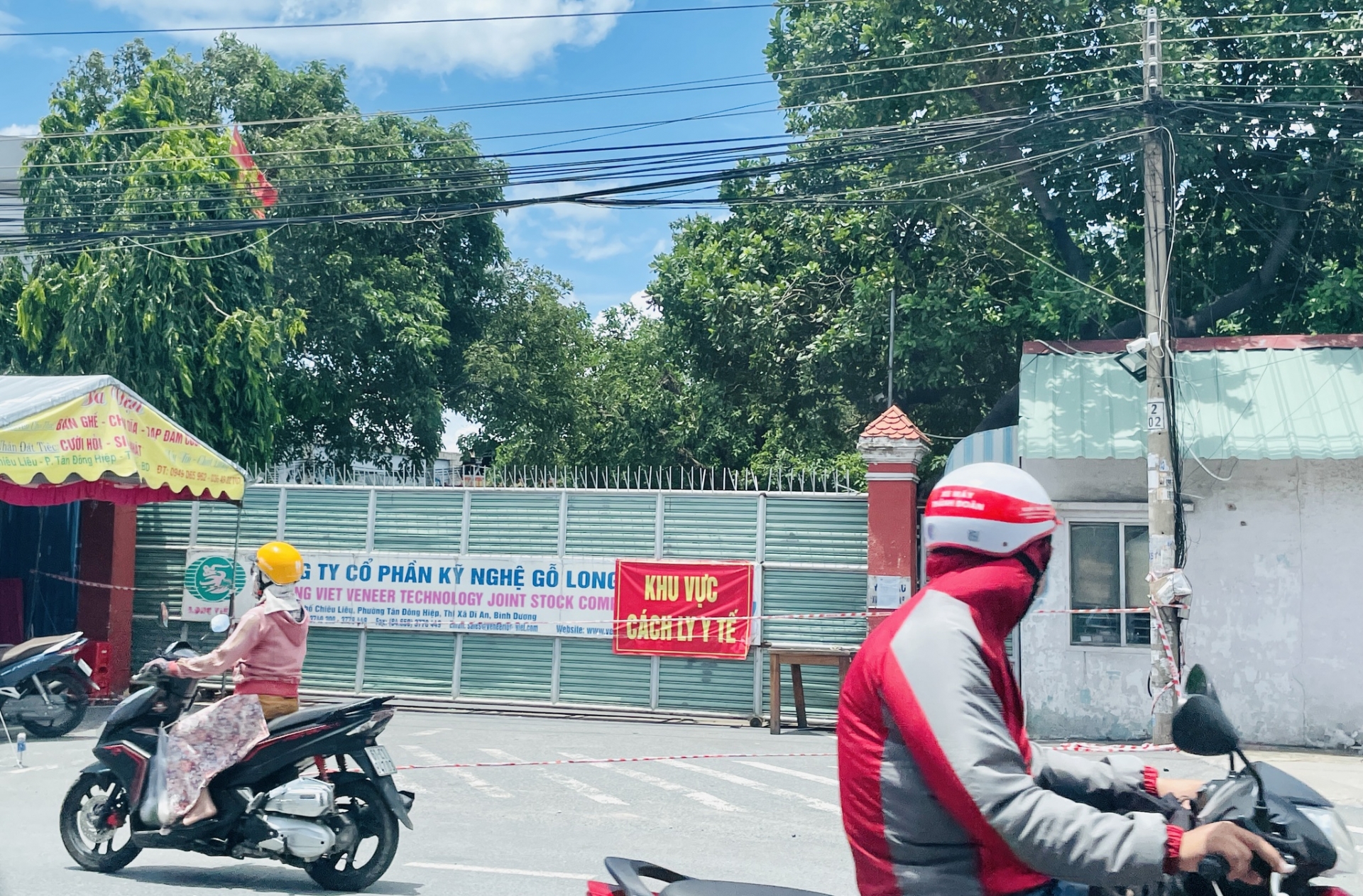 Nhiều doanh nghiệp “3 tại chỗ” dừng hoạt động do phát hiện các ca F0 Nhiều doanh nghiệp “3 tại chỗ” dừng hoạt động do phát hiện các ca F0