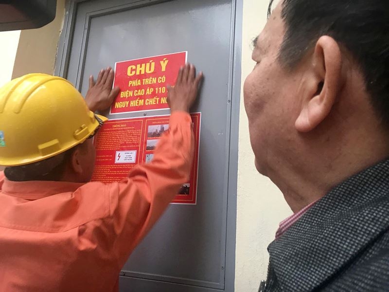 Cơn bão số 3 gây mưa, ngập: EVN khuyến cáo cách tránh bị điện giật con bao so 3 gay mua ngap evn khuyen cao cach dam bao an toan tinh mang