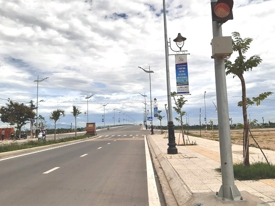 quang ngai bat cap ve giao thong o cau thach bich