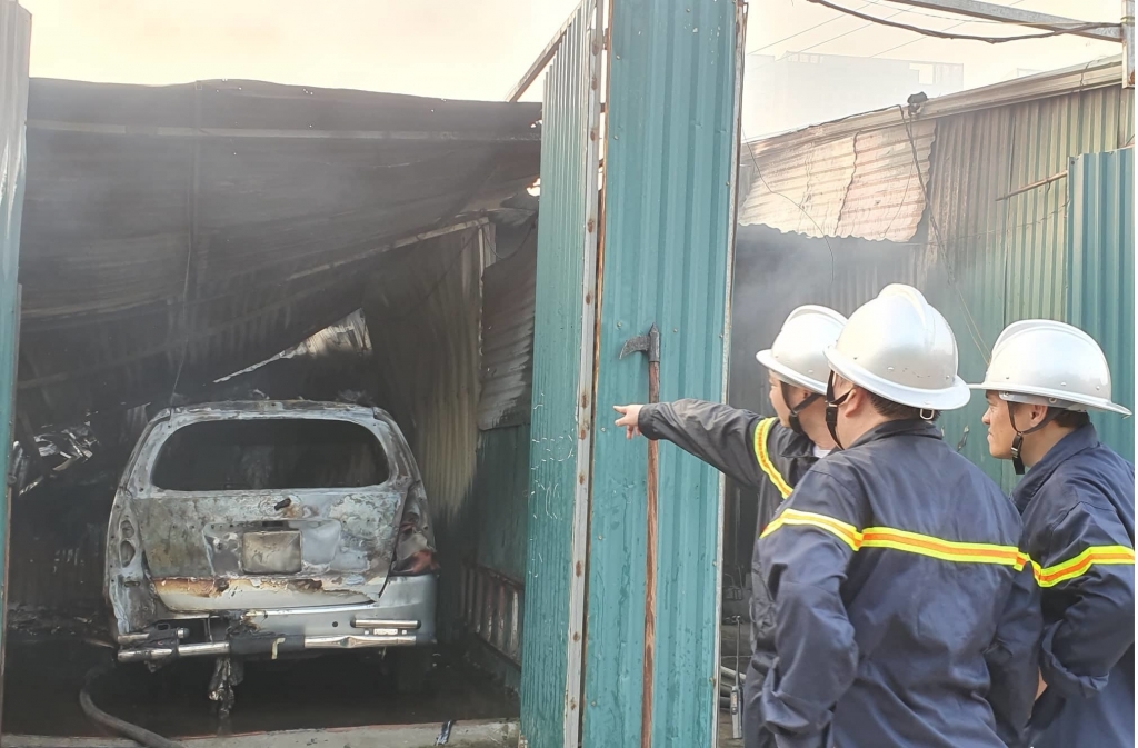 Hai vụ cháy lớn xảy ra liên tiếp ở Hà Nội hai vu hoa hoan lon xay ra lien tiep o ha noi