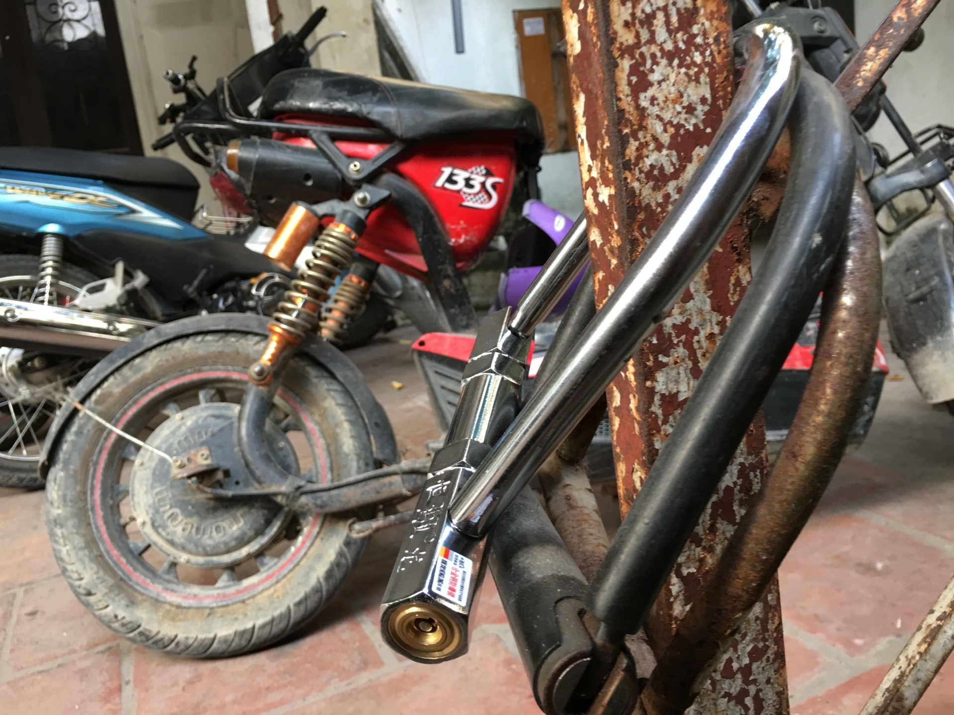 Nhức nhối nạn trộm cắp xe máy tại các xóm trọ công nhân