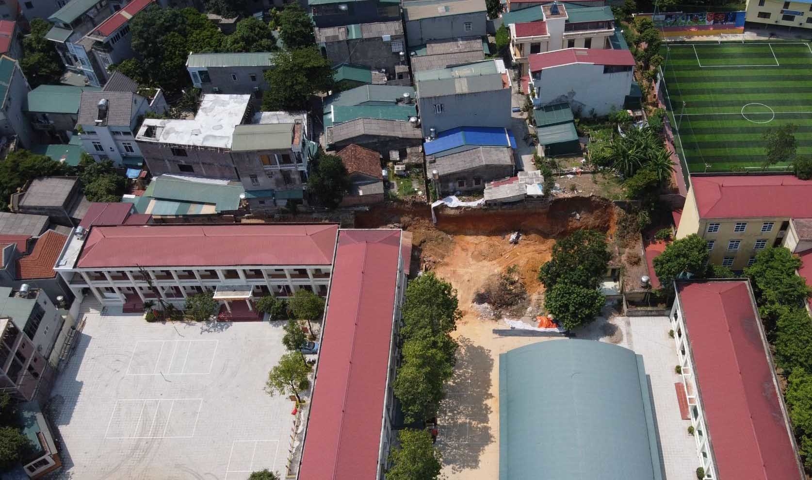 undefined 1608 danh tinh 4 nan nhan trong vu sap cong trinh o phu tho 2