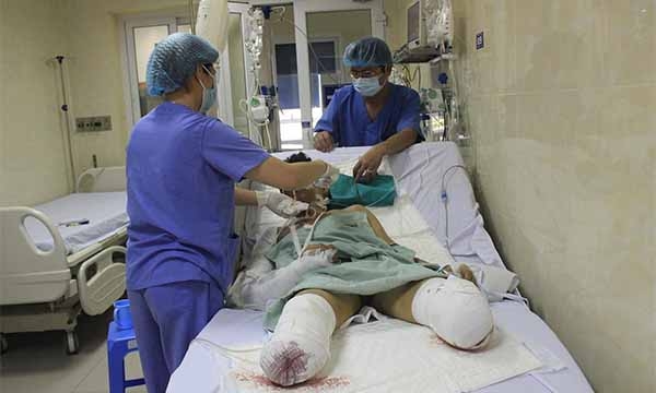 Nổ bình oxy: Nỗi sợ của công nhân cơ khí Nổ bình oxy: Nỗi sợ của công nhân cơ khí