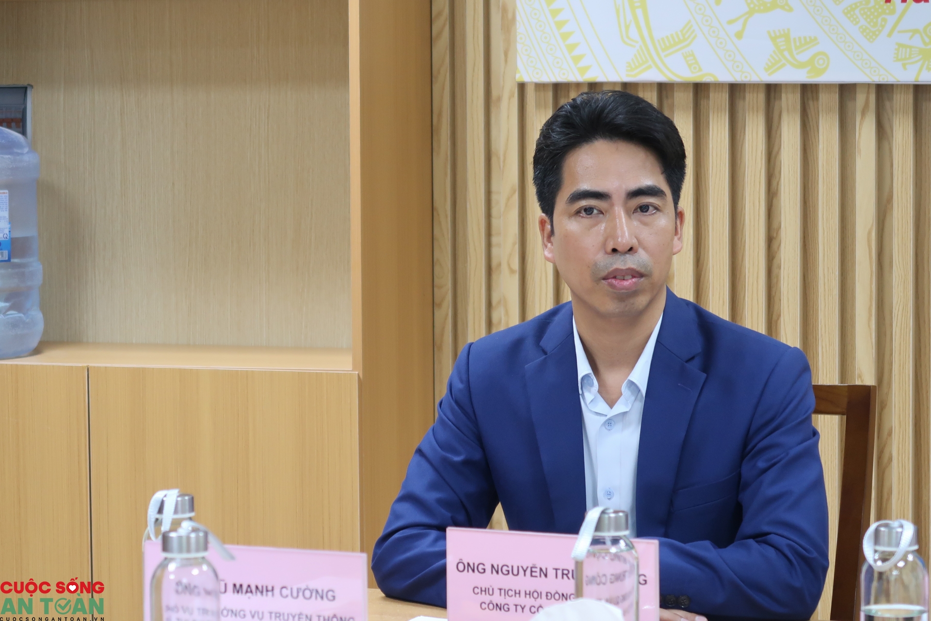 Ký kết chương trình phối hợp truyền thông: “Bạn vẫn đẹp khi đeo khẩu trang”