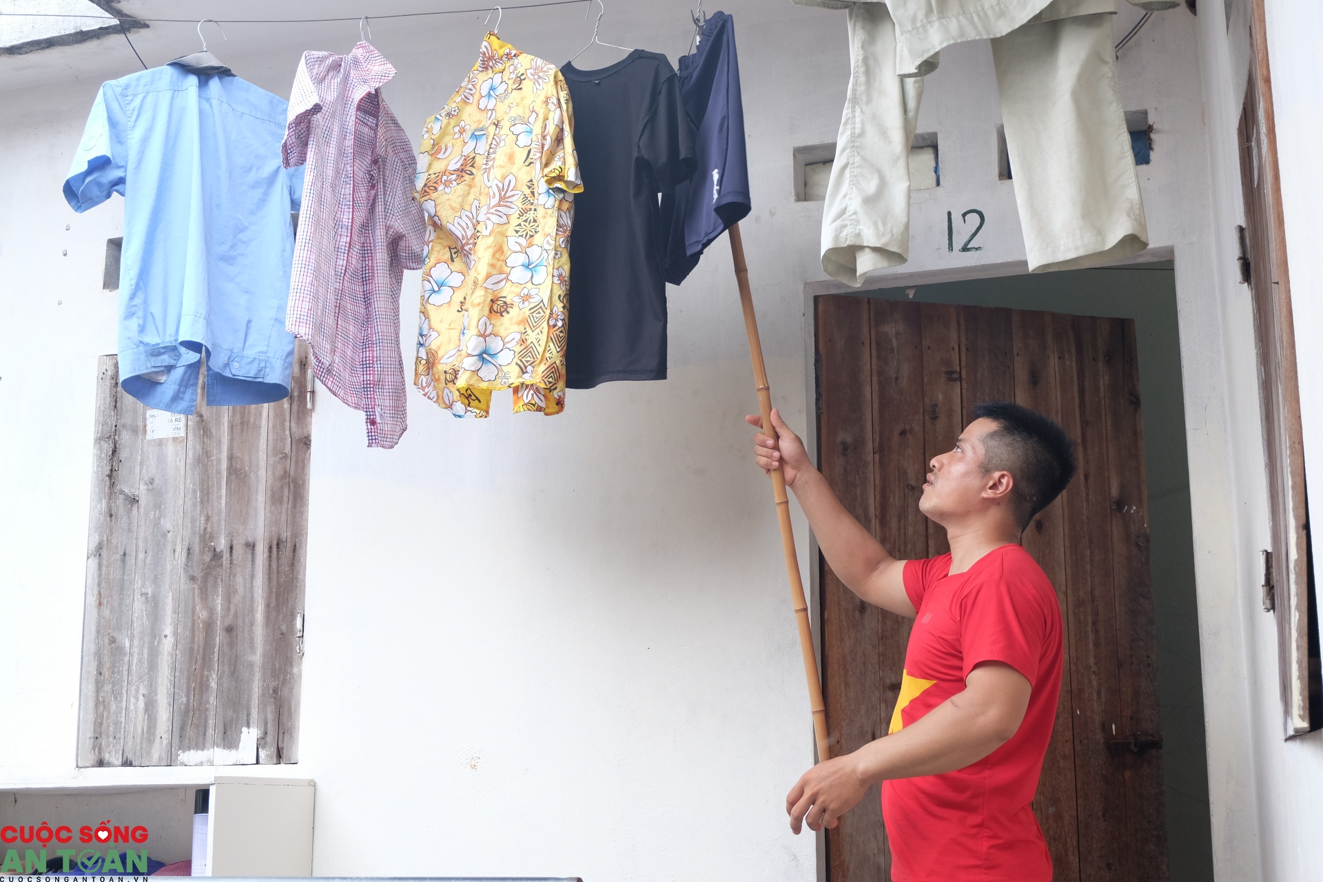 Cuộc sống của một công nhân làm bố đơn thân Cuộc sống của một công nhân làm bố đơn thân