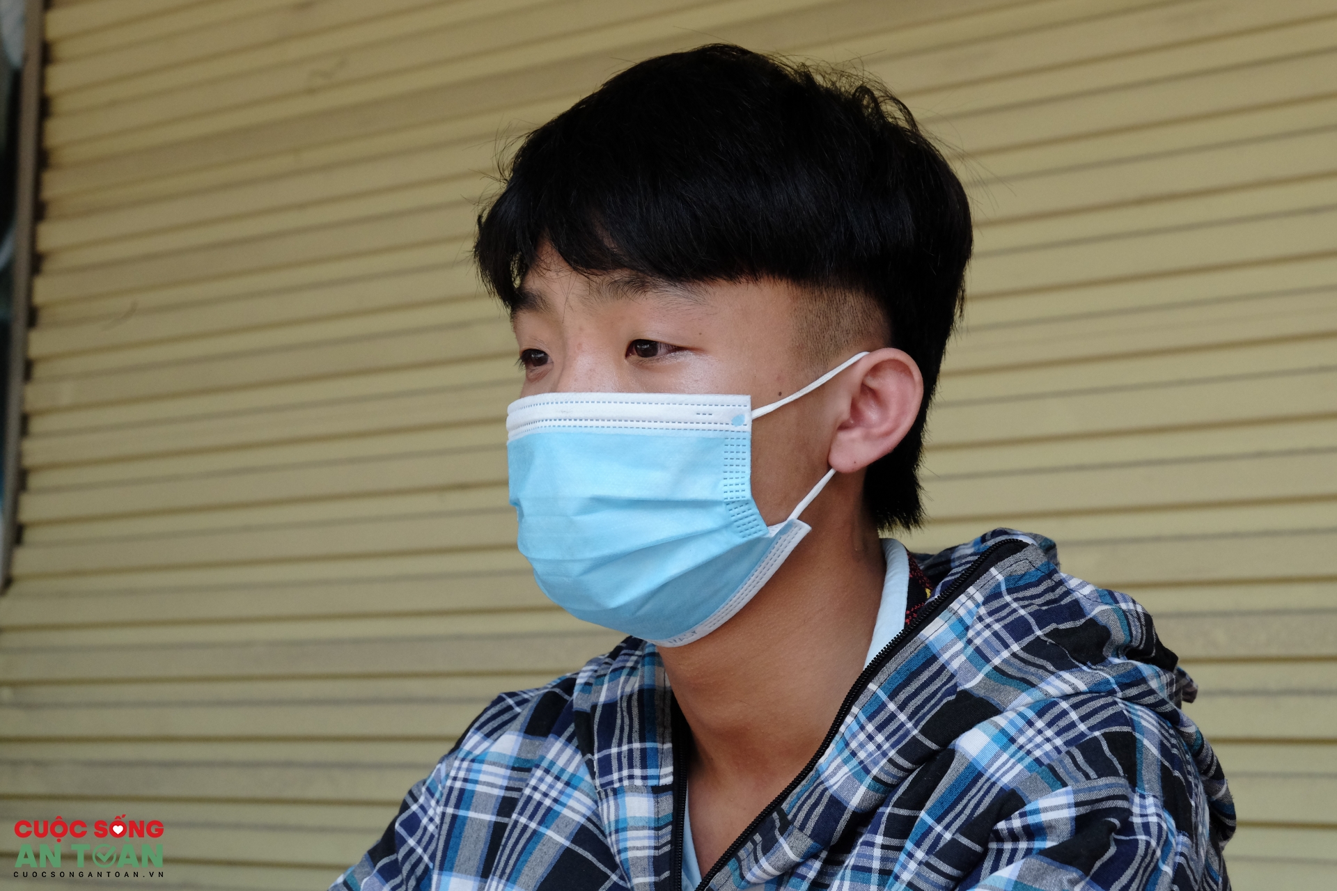 Những cuộc hồi hương lặng lẽ - Bài 1: Ngủ vạ vật lề đường, hái lá cây làm chiếu Những cuộc hồi hương lặng lẽ - Bài 1: Ngủ vạ vật lề đường, hái lá cây làm chiếu