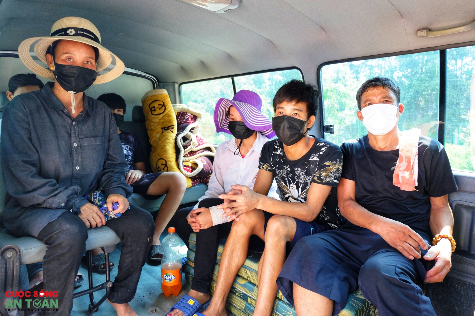 Những cuộc hồi hương lặng lẽ - Kỳ 2: Giữa đường gặp quý nhân Những cuộc hồi hương lặng lẽ - Kỳ 2: Giữa đường gặp quý nhân