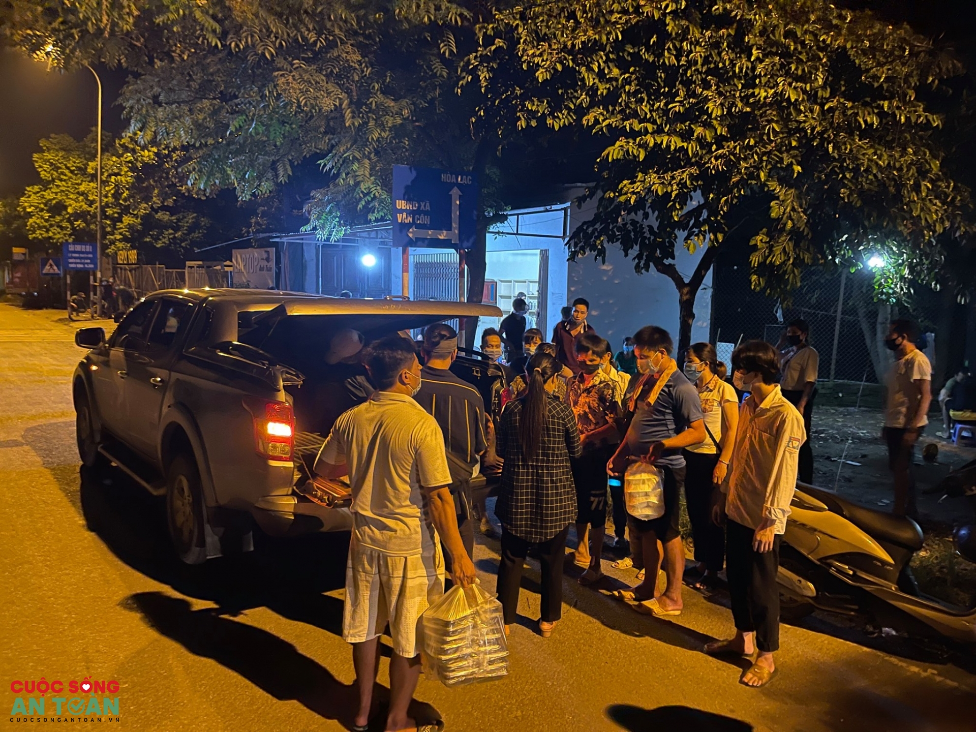 Những cuộc hồi hương lặng lẽ - Kỳ 2: Giữa đường gặp quý nhân Những cuộc hồi hương lặng lẽ - Kỳ 2: Giữa đường gặp quý nhân