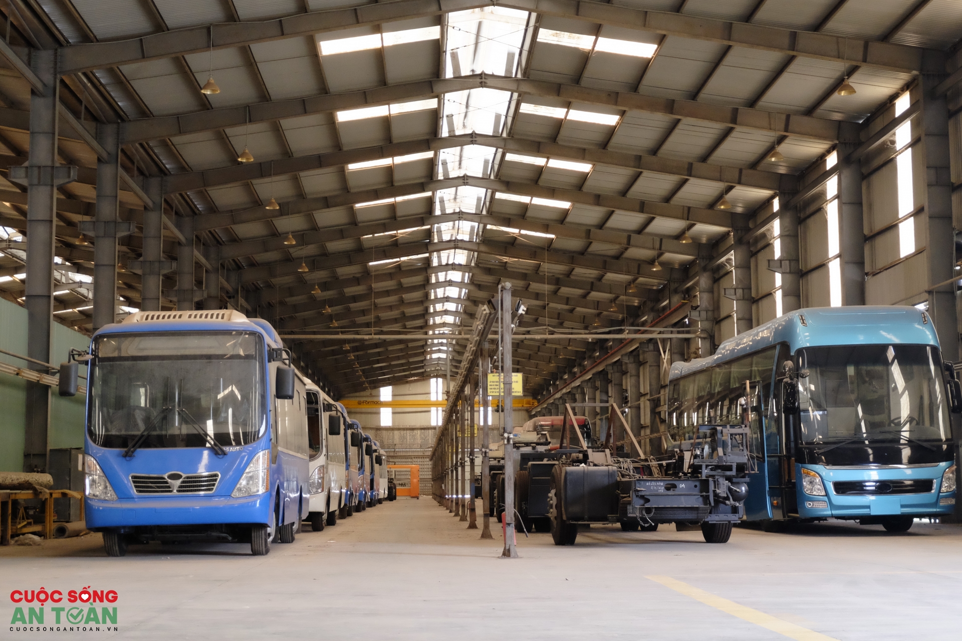 Hôm nay Công ty CP Ô tô 1-5 trả thêm 160 triệu nhưng vẫn nợ lương người lao động Hôm nay Công ty CP Ô tô 1-5 trả thêm 160 triệu nhưng vẫn nợ lương người lao động