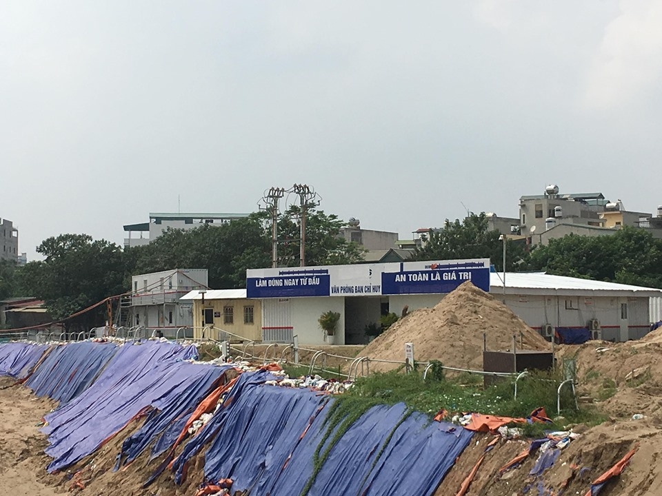 can canh benh vien an sinh sau lenh cuong che cong truong ngon ngang cot sat hoen gi