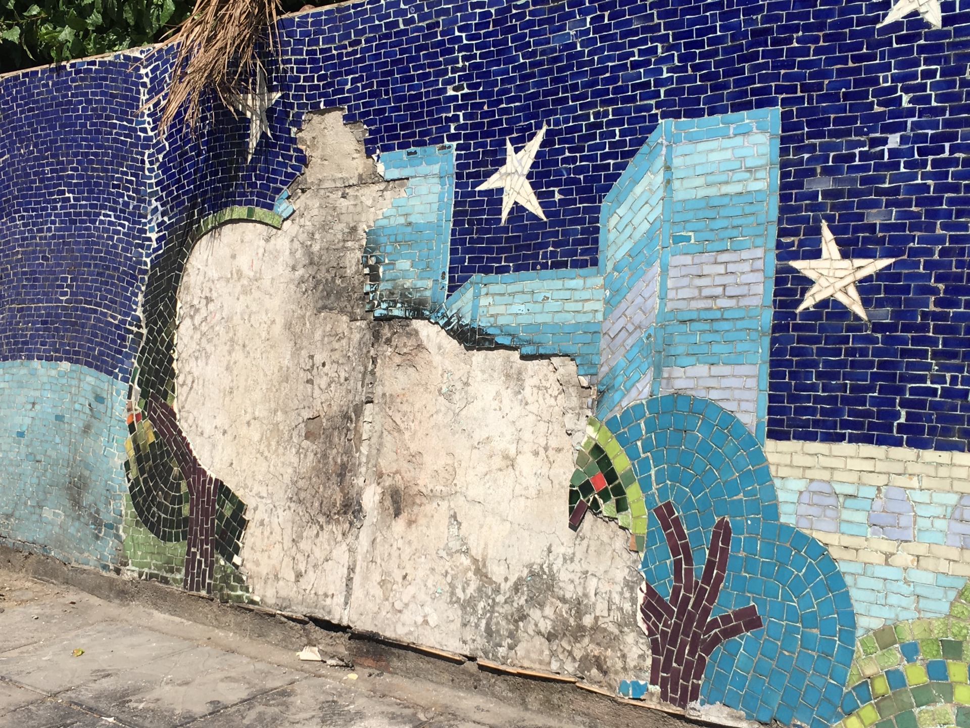 con duong gom su o ha noi dang xuong cap te hai ra sao