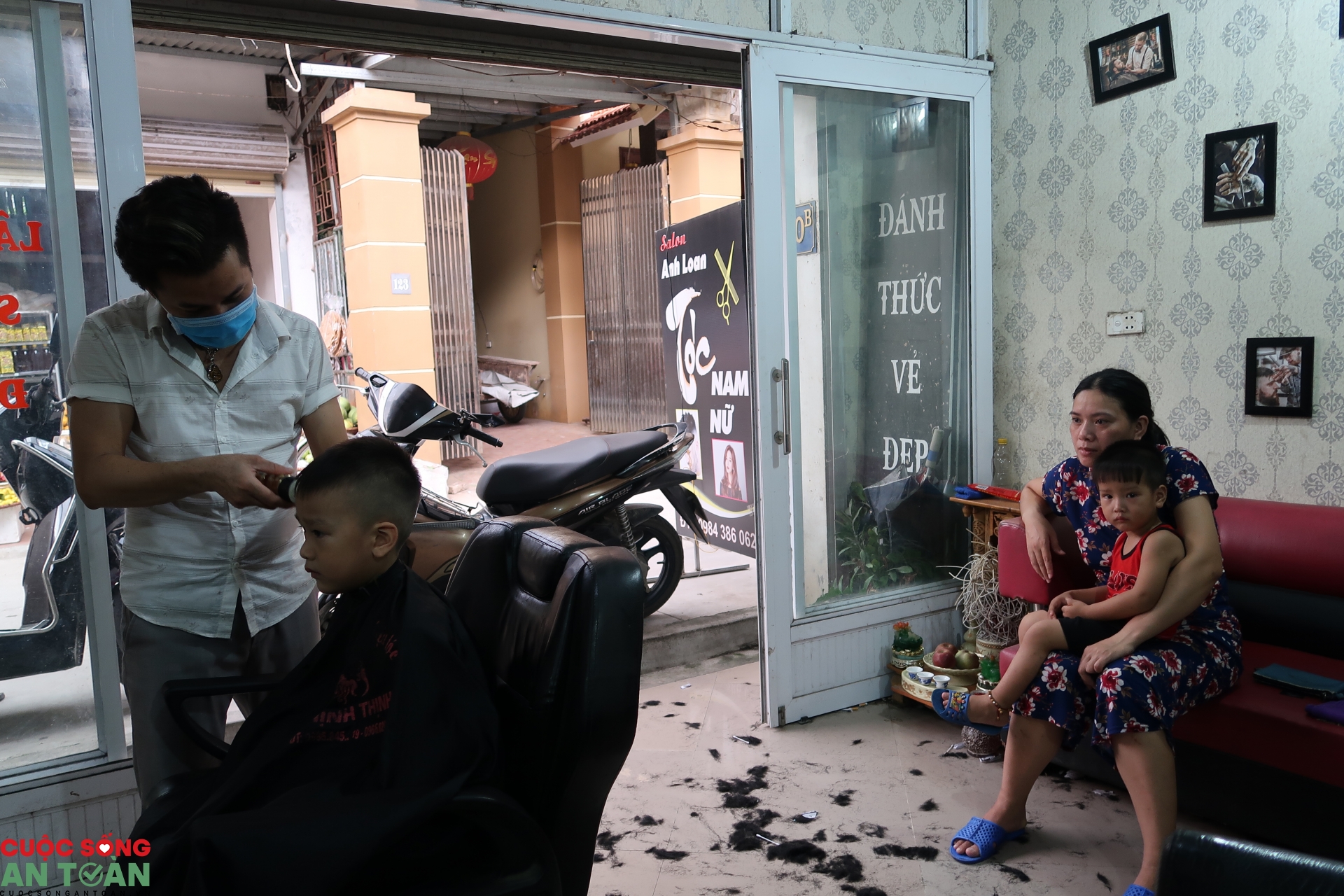 Tết Trung thu tại thôn Bầu: Niềm vui trọn vẹn Tết Trung thu tại thôn Bầu: Niềm vui trọn vẹn