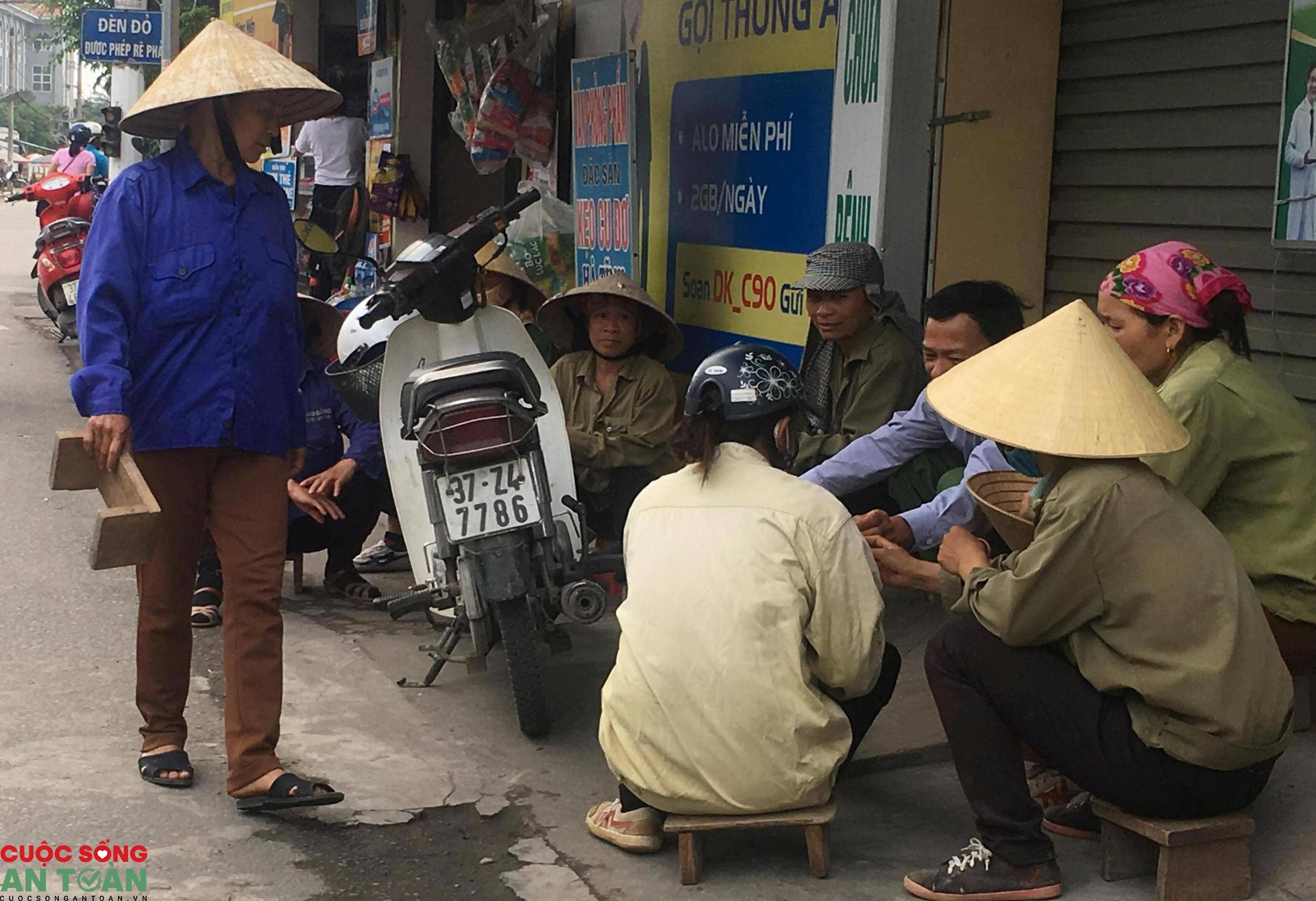 Gian nan đời cửu vạn Gian nan đời cửu vạn