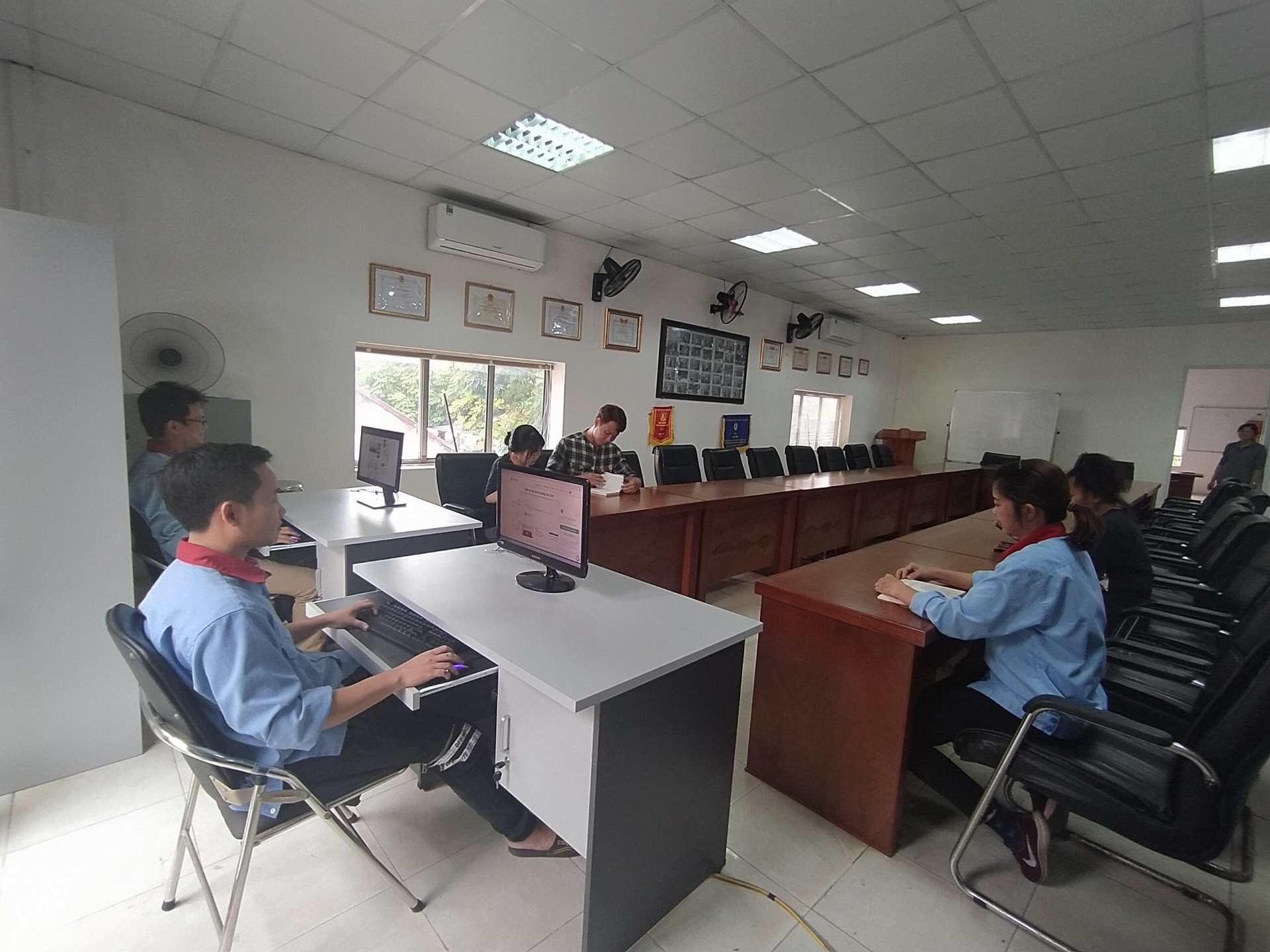 Điểm sinh hoạt văn hóa công nhân giúp gắn kết tình đồng nghiệp Điểm sinh hoạt văn hóa công nhân giúp gắn kết tình đồng nghiệp