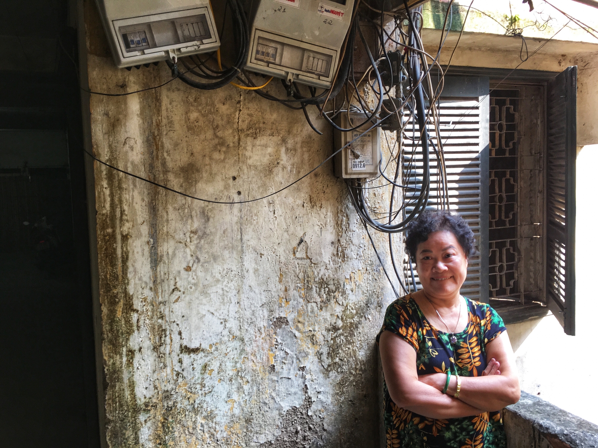 Cảnh tan hoang tại khu tập thể Viện Tư liệu phim trên mảnh "đất vàng" Hà Nội canh tan hoang tai khu tap the vien tu lieu phim tren manh dat vang ha noi