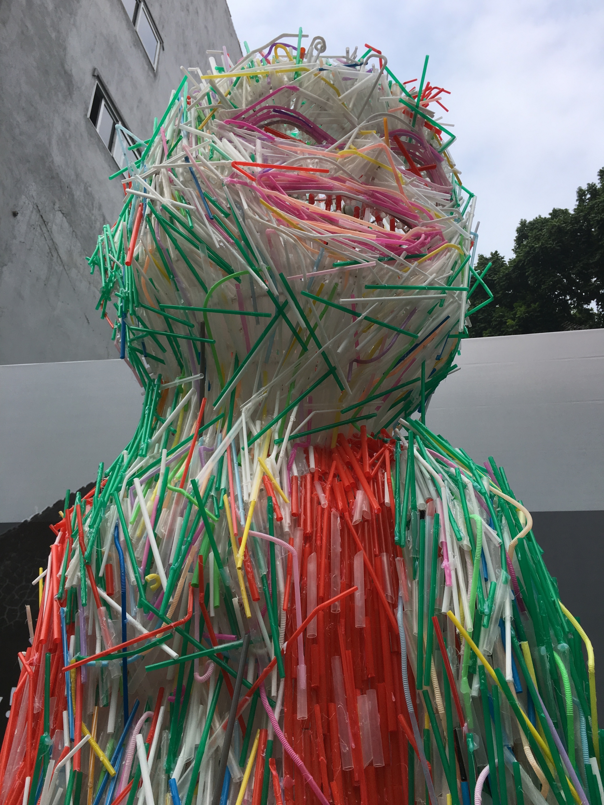 Triển lãm Davines Art Series 7: Rác thải nhựa làm chất liệu cho tác phẩm nghệ thuật trien lam davines art series 7 rac thai nhua lam chat lieu cho tac pham nghe thuat