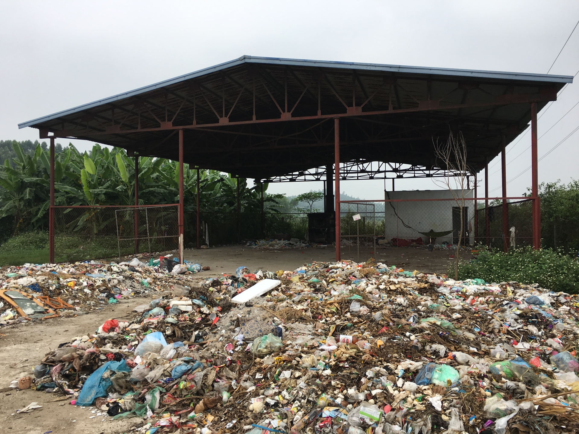 Xóa sổ bãi rác tự phát gây ô nhiễm môi trường ở Vĩnh Phúc da xoa so bai rac tu phat gay o nhiem moi truong o vinh phuc