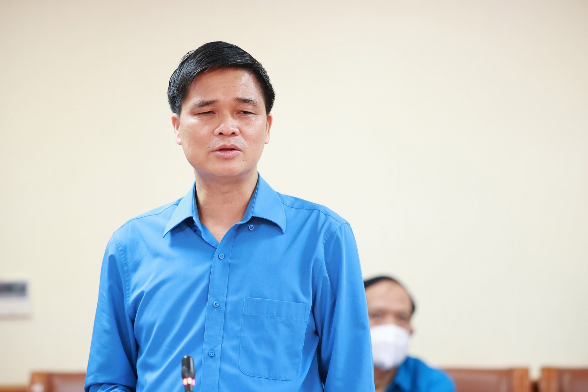 "Chăm lo việc làm cho người lao động không có nghĩa là quên các nhiệm vụ khác" "Chăm lo việc làm cho người lao động không có nghĩa là quên các nhiệm vụ khác"