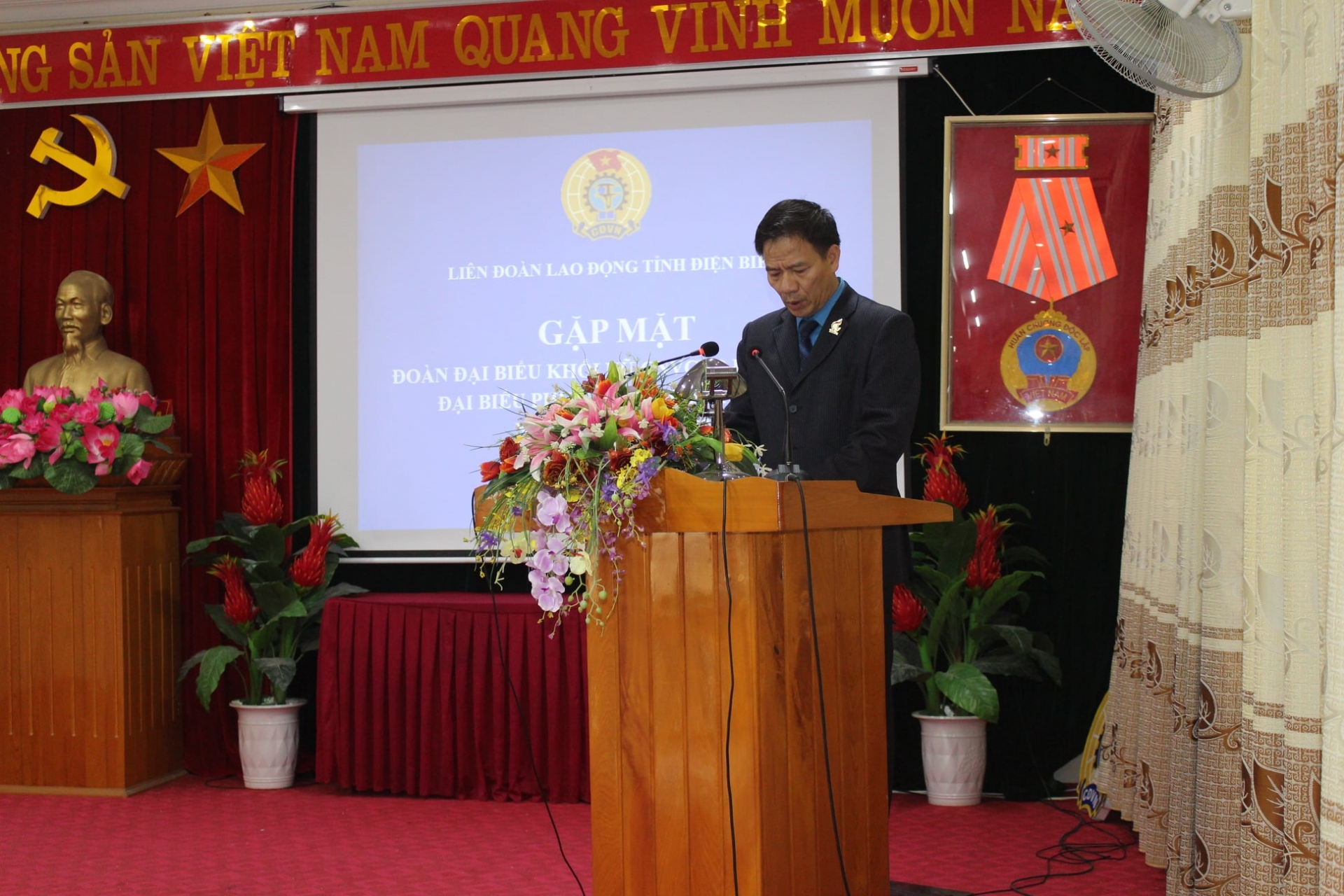 Điện Biên: Gặp mặt đoàn đại biểu khối nữ CNVCLĐ, nữ cán bộ công đoàn chuyên trách Điện Biên: Gặp mặt đoàn đại biểu khối nữ CNVCLĐ, nữ cán bộ công đoàn chuyên trách