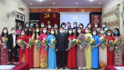 Gặp mặt đoàn đại biểu khối nữ CNVCLĐ, cán bộ công đoàn chuyên trách